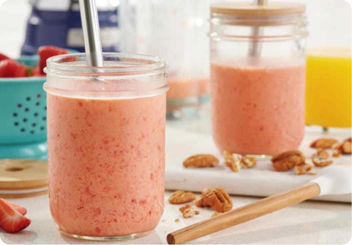 smoothies with pecans